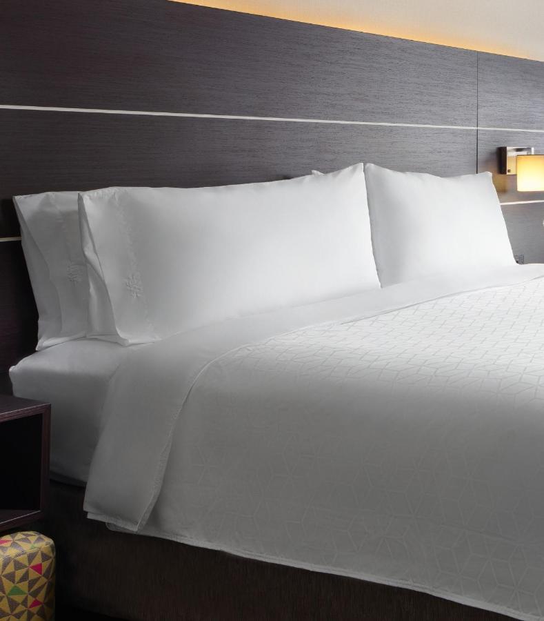 Holiday Inn Express Hotel & Suites Belmont By Ihg מראה חיצוני תמונה