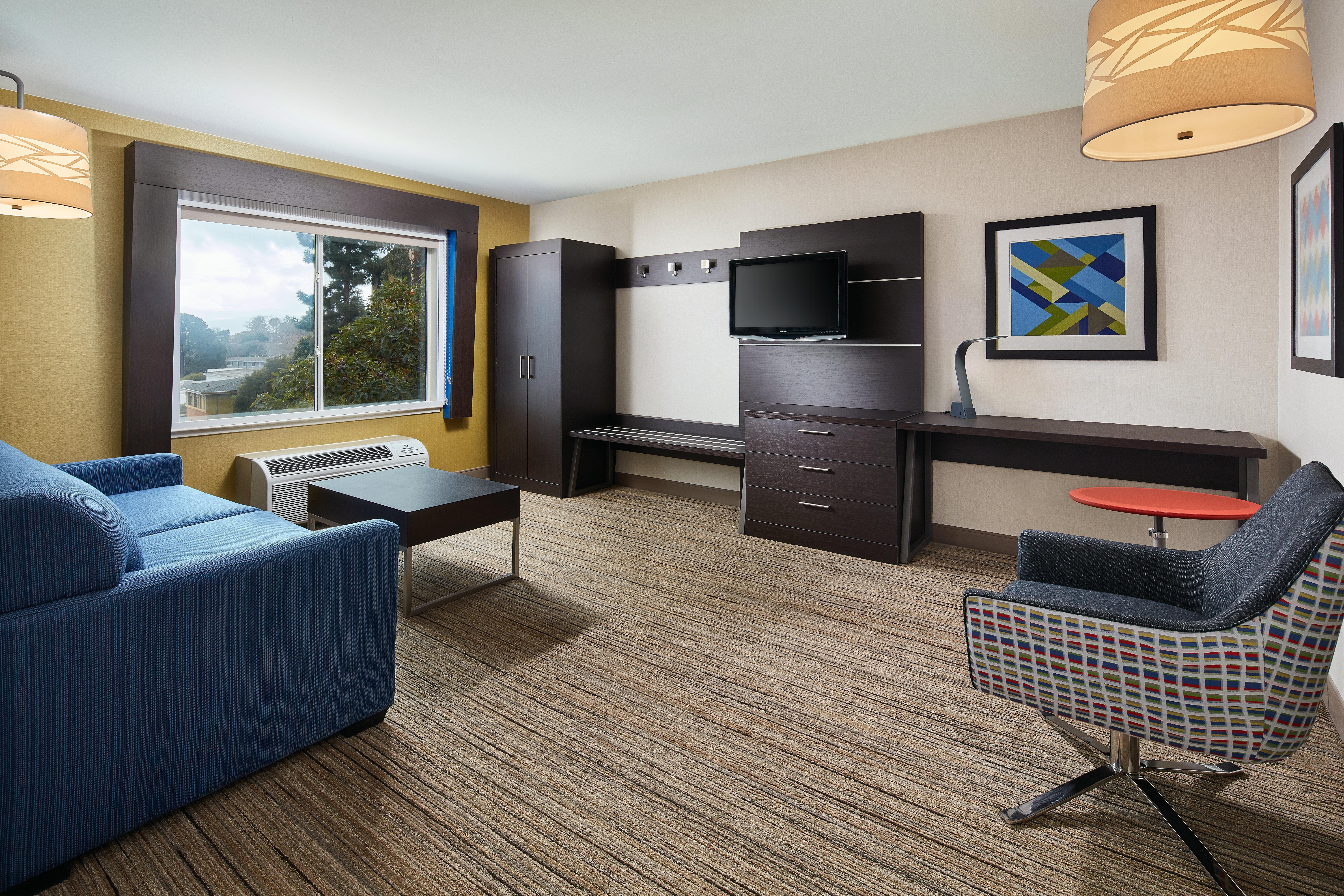 Holiday Inn Express Hotel & Suites Belmont By Ihg מראה חיצוני תמונה