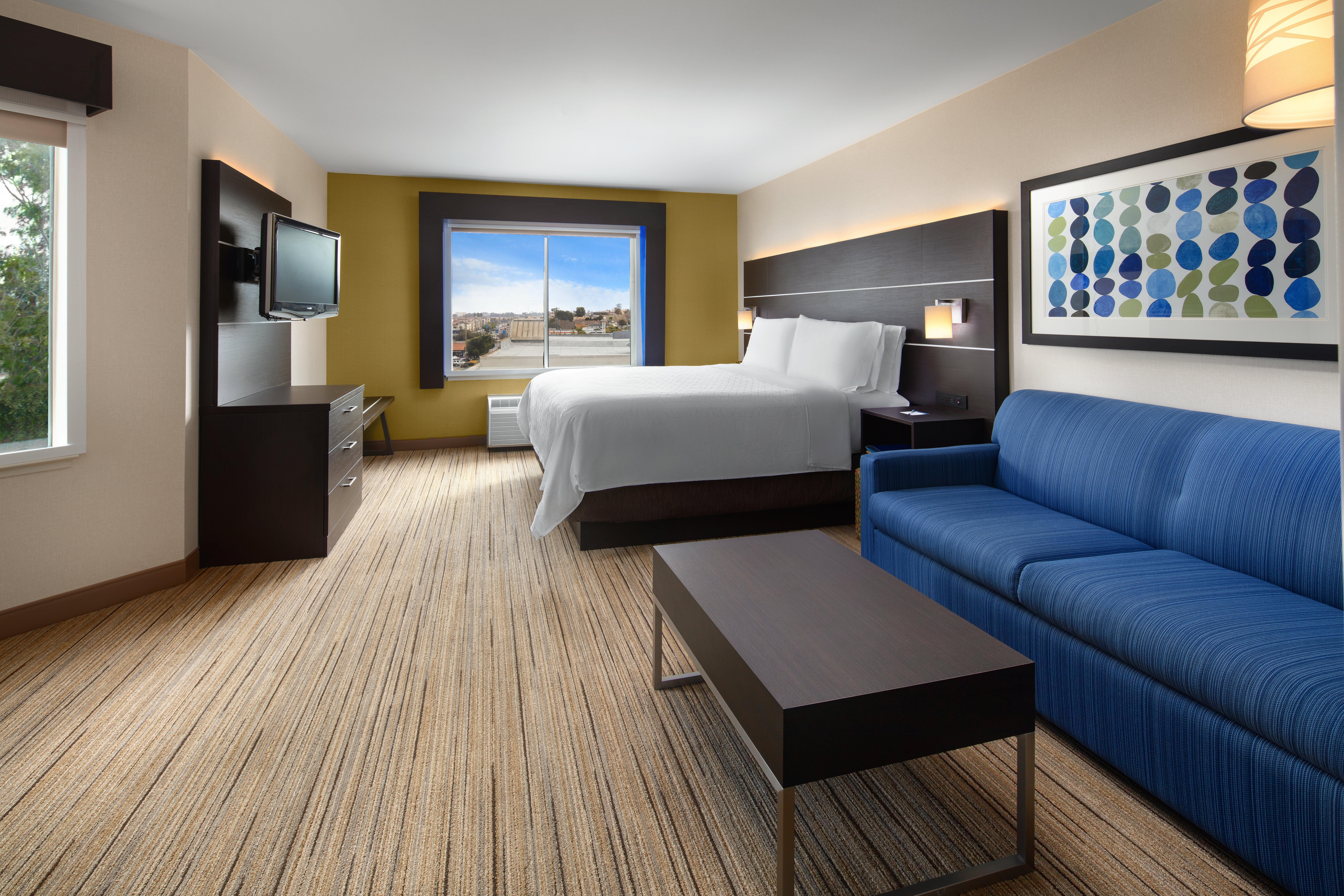 Holiday Inn Express Hotel & Suites Belmont By Ihg מראה חיצוני תמונה