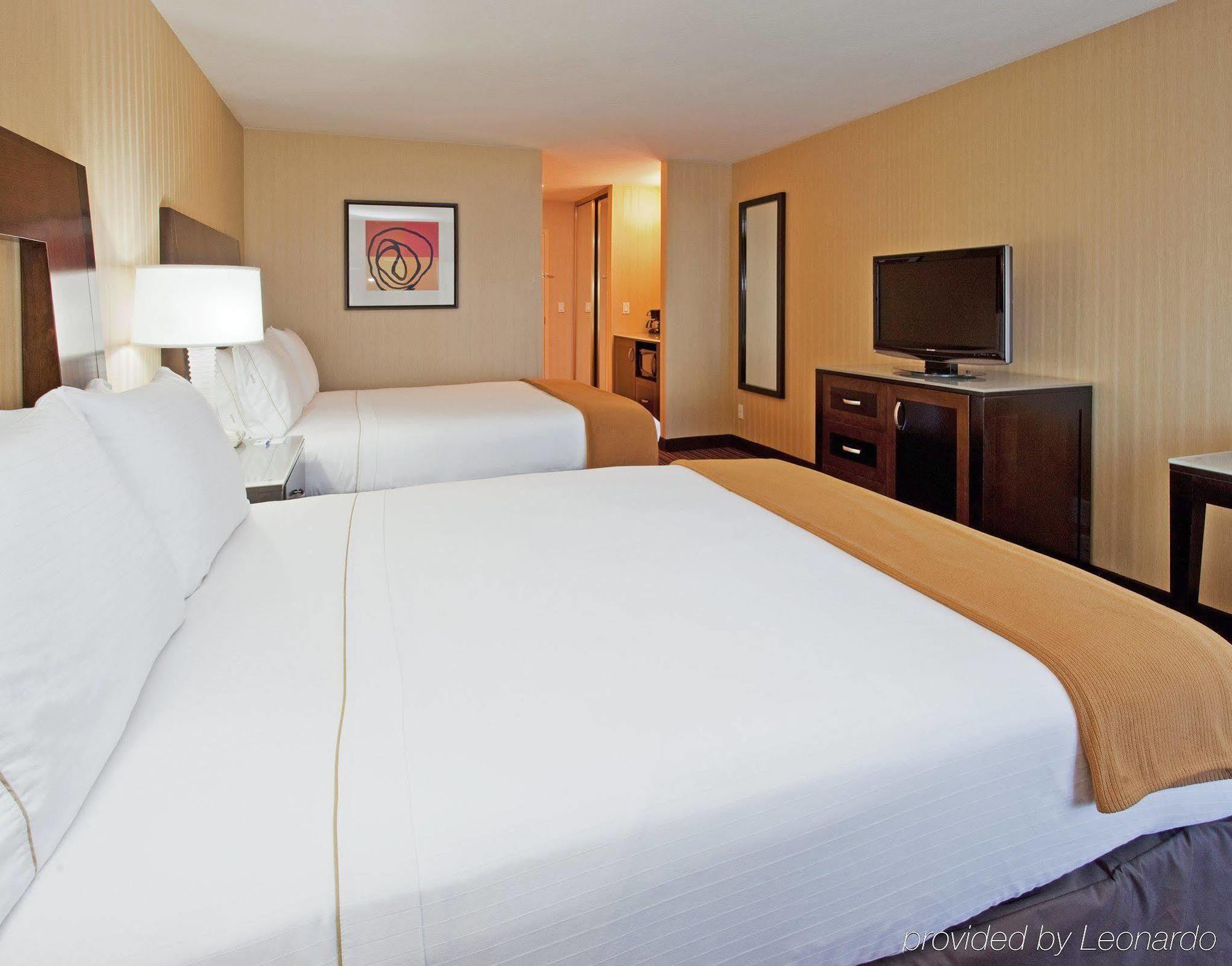 Holiday Inn Express Hotel & Suites Belmont By Ihg חדר תמונה